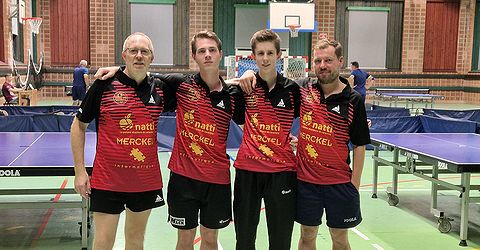 Équipe 1 FFTT avec Christian, Paul, Eliott et Olivier