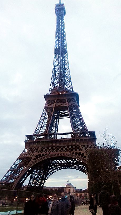 Les brasseuses devant la dame de fer