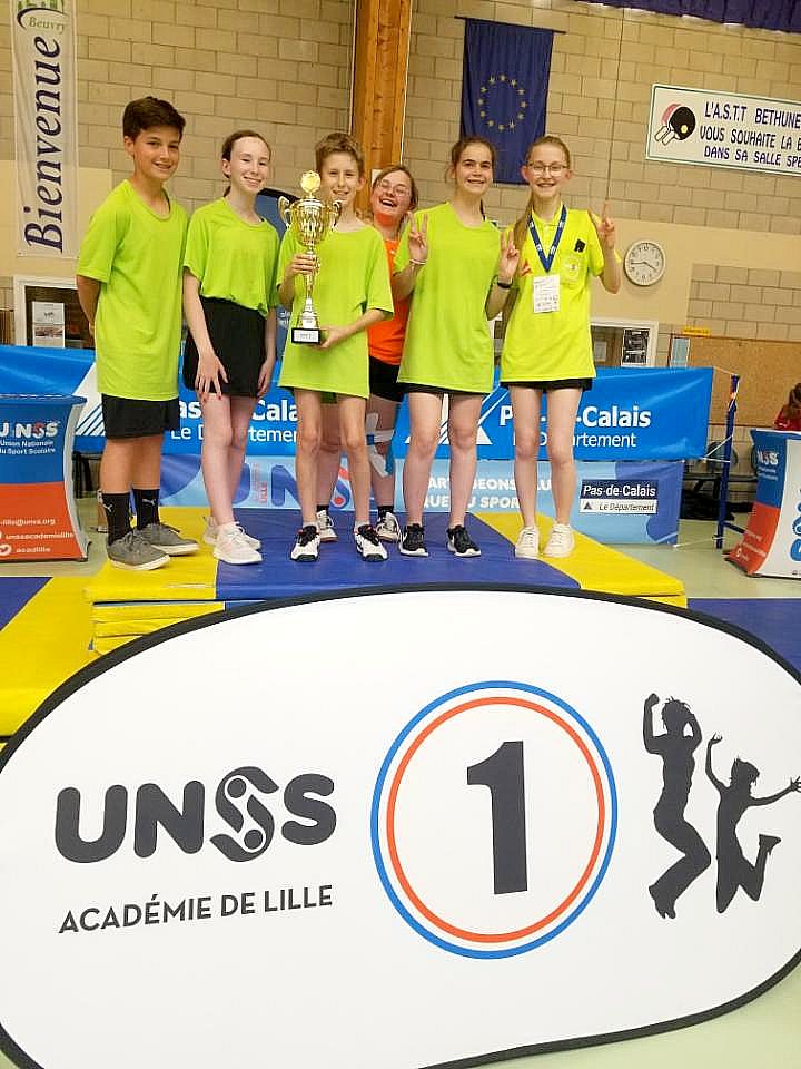 L'équipe 5ème place aux championnats de France UNSS