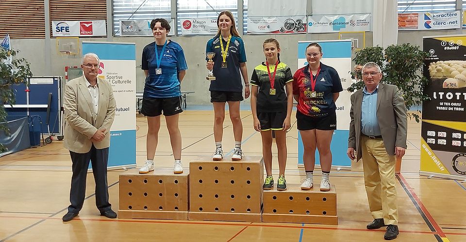 Podium dames FE : 2ème Podium pour Zorn TT avec la 3ème place de Louna