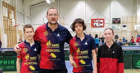 Les participants de Zorn TT Hochfelden au tournoi de l'AKTT à Willgottheim