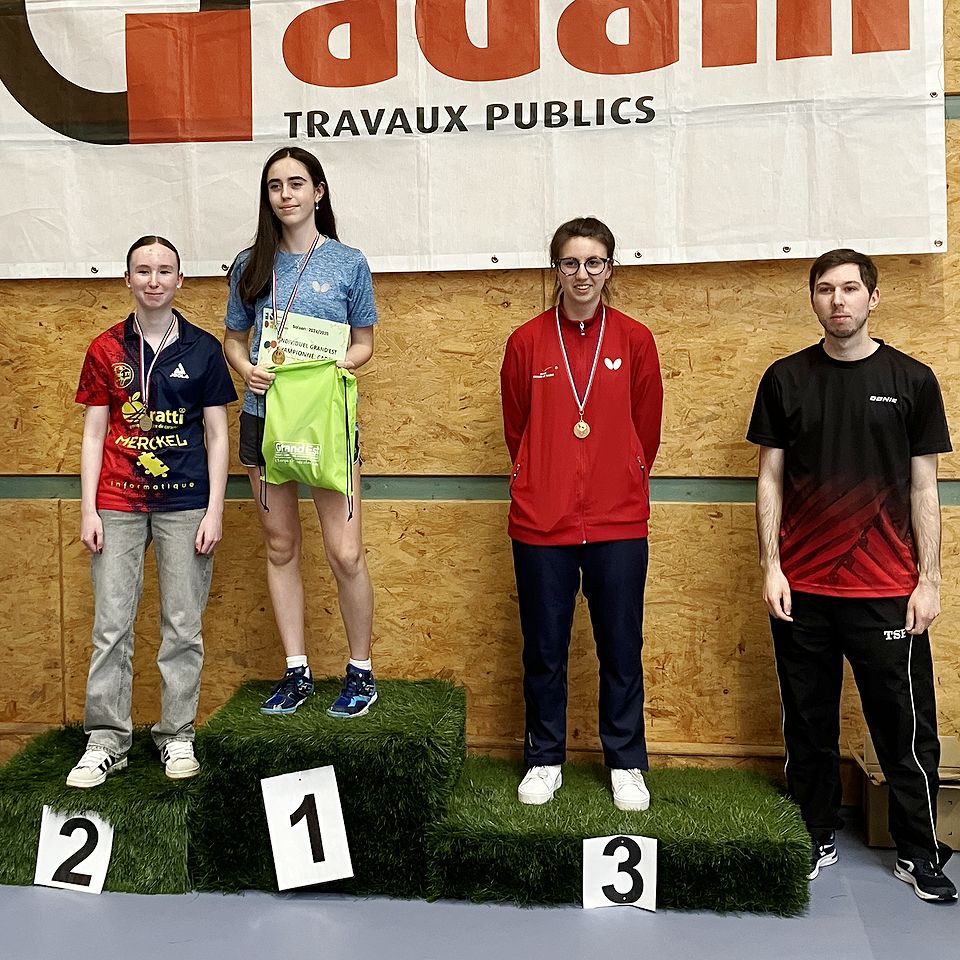 Podium Cadettes : Eva Maerz 2ème (Vice-championne) Podium Cadettes : Eva Maerz 2ème (Vice-championne)
