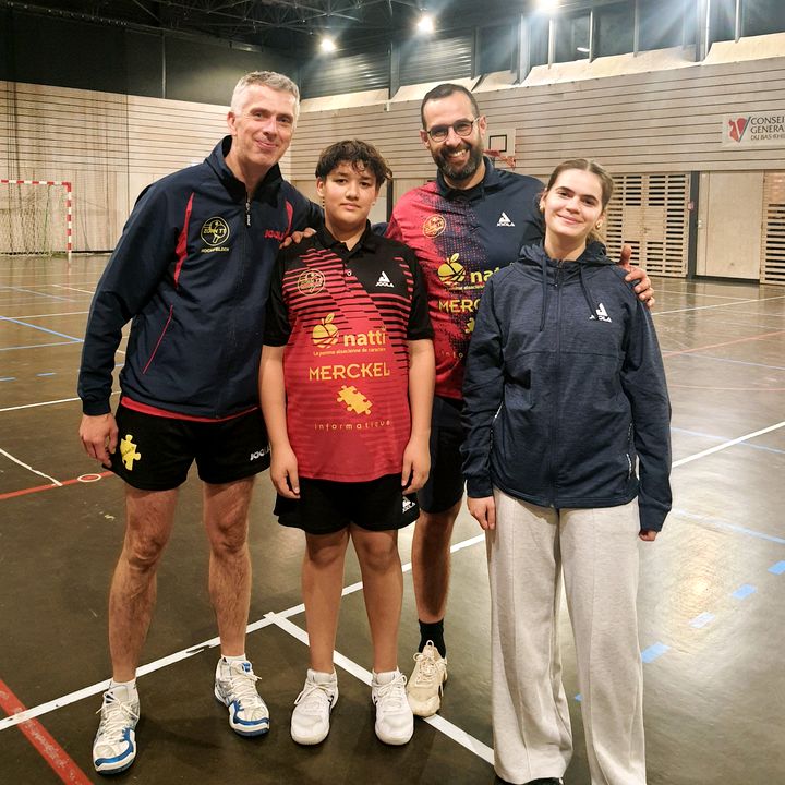 Équipe 4 FFTT avec Olivier, James, Anis et Sophie