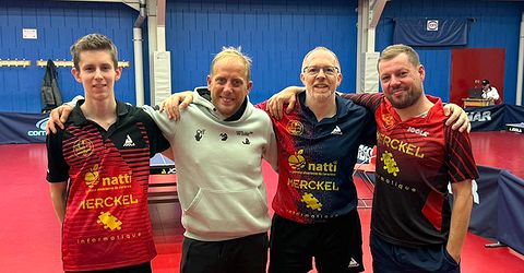 Équipe 1 FFTT avec Eliott, Justin, Christian et Olivier