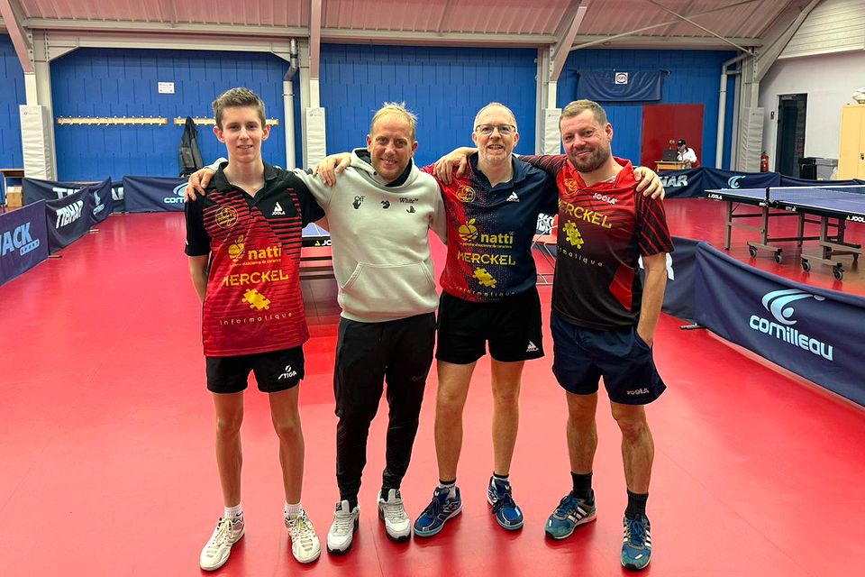 Équipe 1 FFTT avec Eliott, Justin, Christian et Olivier