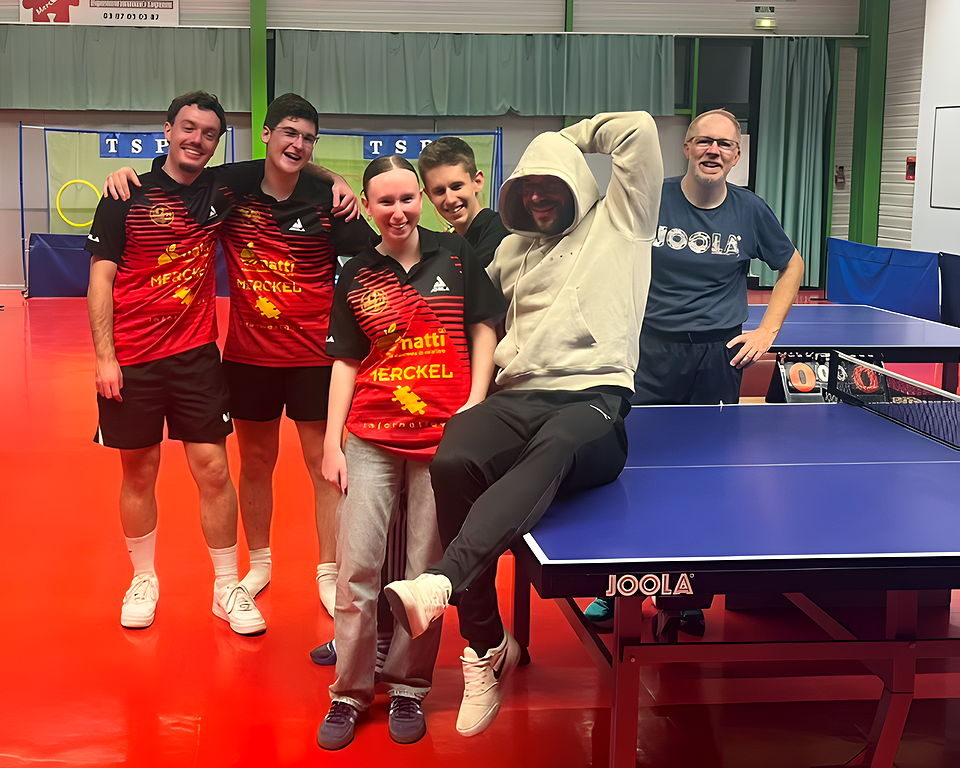 Équipe 1 AGR avec Lucas, Damien, Eva, Eliott, Loïg et Christian