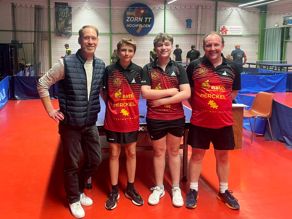 Équipe 5 AGR avec Julien (coach), Thibault, Mathéo et Thomas