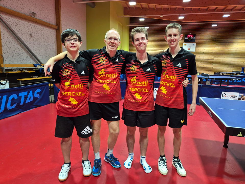 Équipe 1 FFTT avec Kevin, Christian, Paul et Eliott