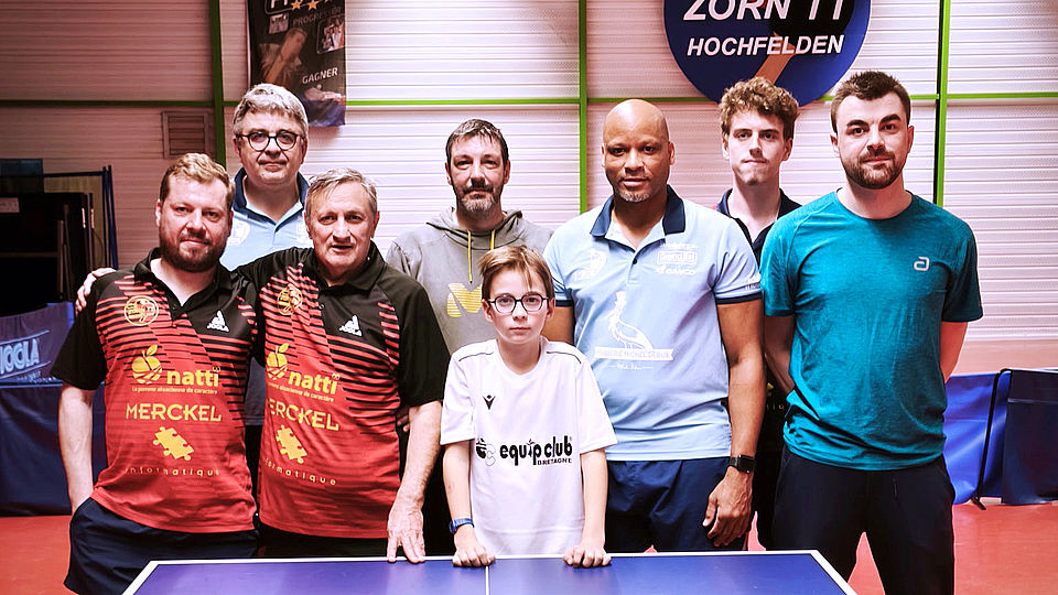 Les 2 équipes avec pour Zorn TT Olivier, Patrick, Bruno et Titouan
