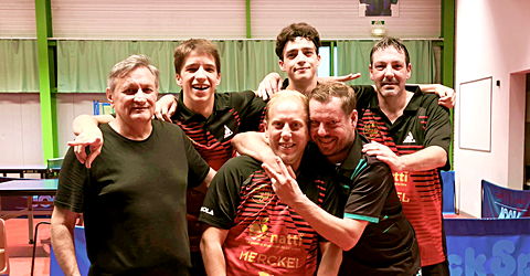 Équipe 3 FFTT avec Nicolas, Justin, Julien et Bruno - Patrick et Olivier en soutien