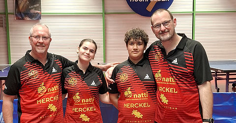 Équipe 4 FFTT avec Thierry, Sophie, James et Manu